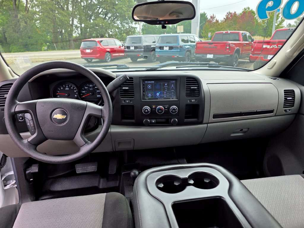 Used 2009 Chevrolet Silverado 1500 W/T AWD/4WD image 5