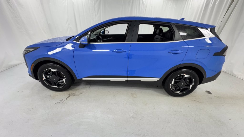 New 2026 Kia Sportage EX FWD image 6