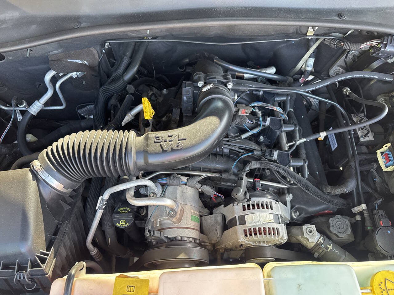 Used 2012 Jeep Liberty Sport w/ Popular Equipment Group RWD image 31