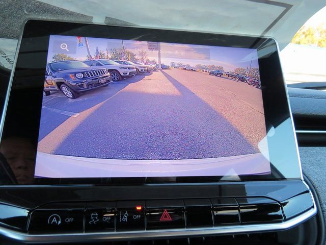 New 2024 Jeep Compass Latitude image 29