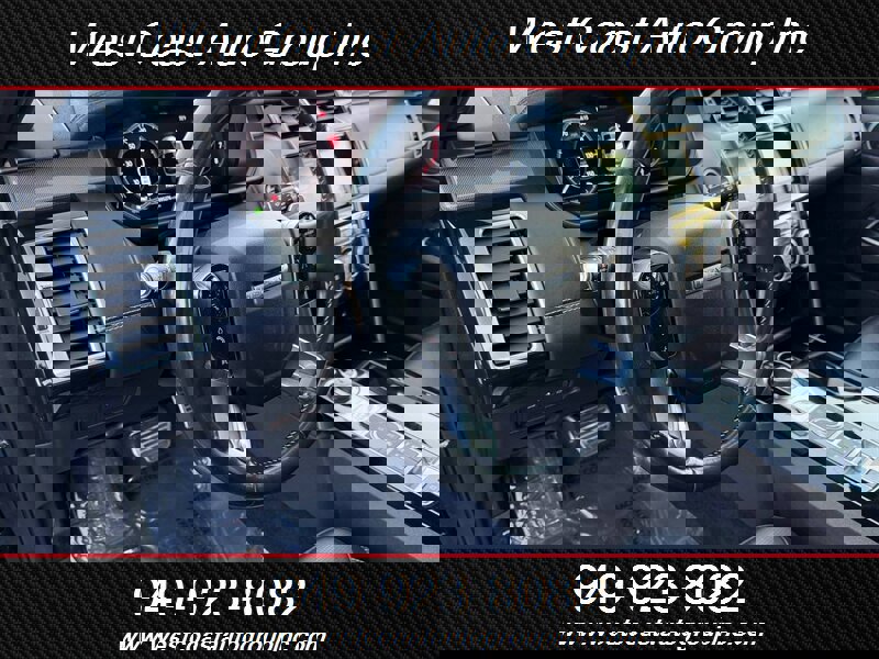 Used 2020 Land Rover Discovery HSE image 8