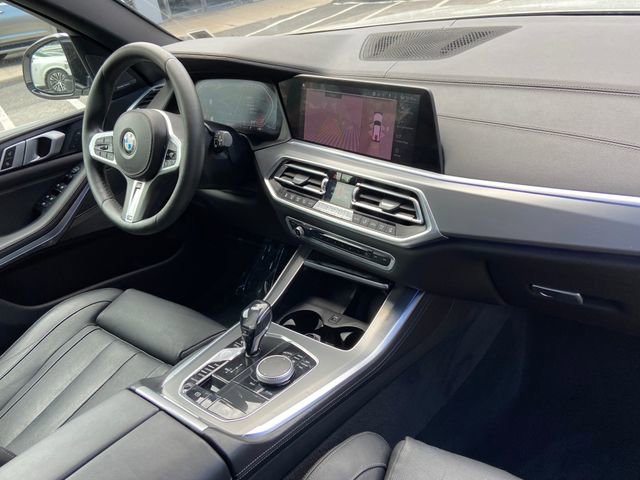 Used 2019 BMW X5 xDrive50i w/ Luxury Seating Package AWD/4WD image 26