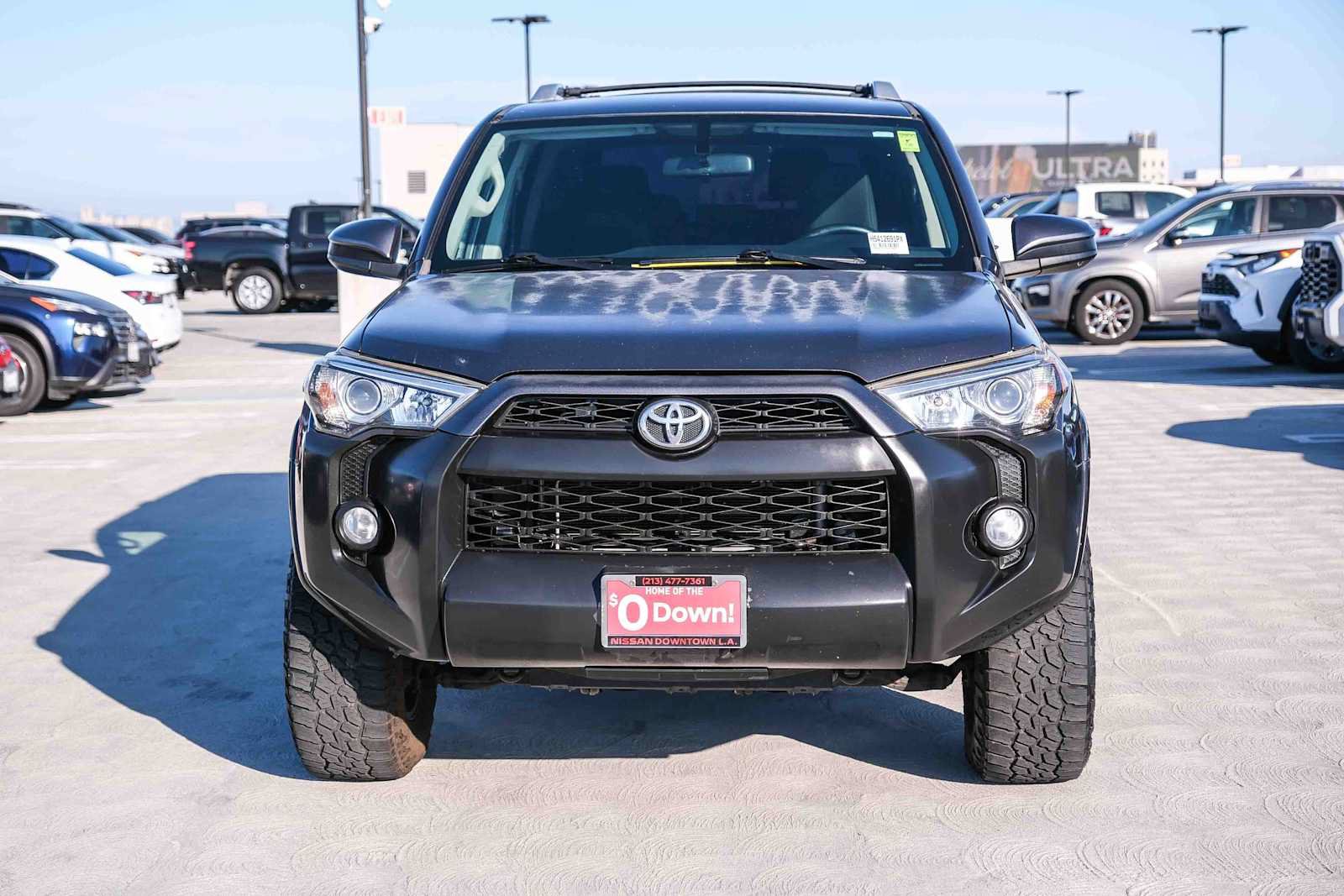 Used 2017 Toyota 4Runner SR5 AWD/4WD image 2