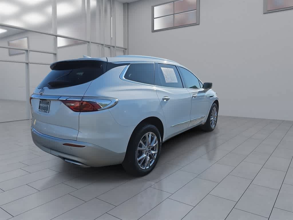 Used 2023 Buick Enclave Premium w/ Experience Buick Package FWD image 9
