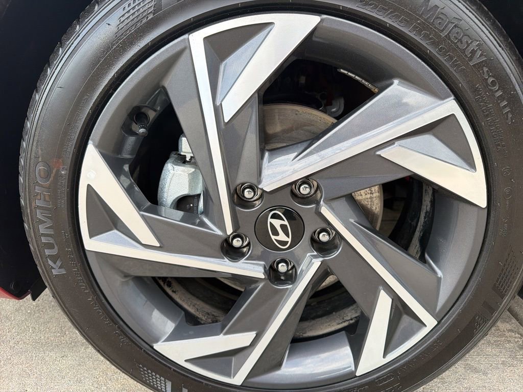 Used 2025 Hyundai Elantra Sport image 48