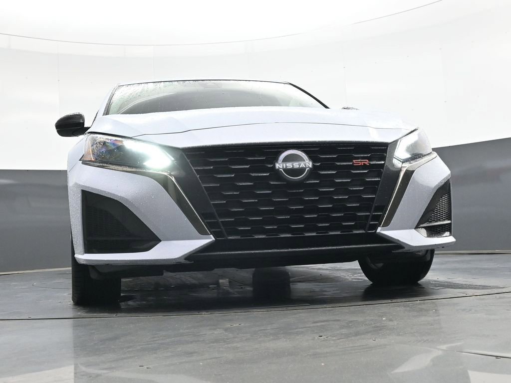 Used 2023 Nissan Altima 2.5 SR w/ SR Premium Package AWD/4WD image 46
