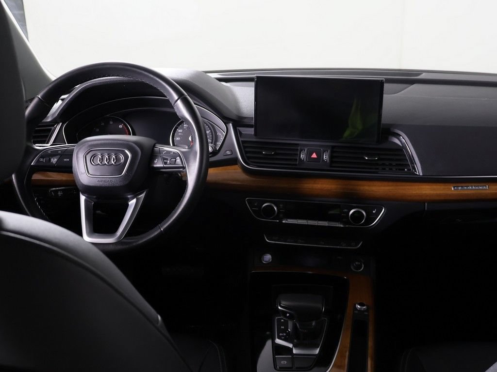 Used 2023 Audi Q5 2.0T Premium w/ Convenience Package AWD/4WD image 32