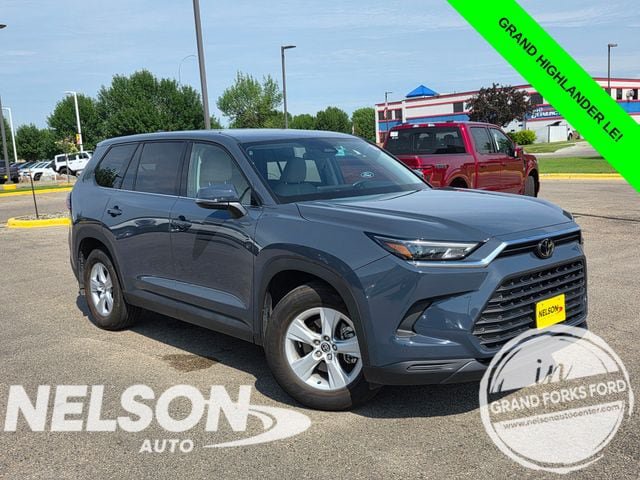 Used 2025 Toyota Grand Highlander FWD image 1