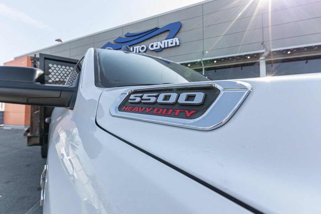 Used 2019 RAM 5500 Tradesman RWD image 10