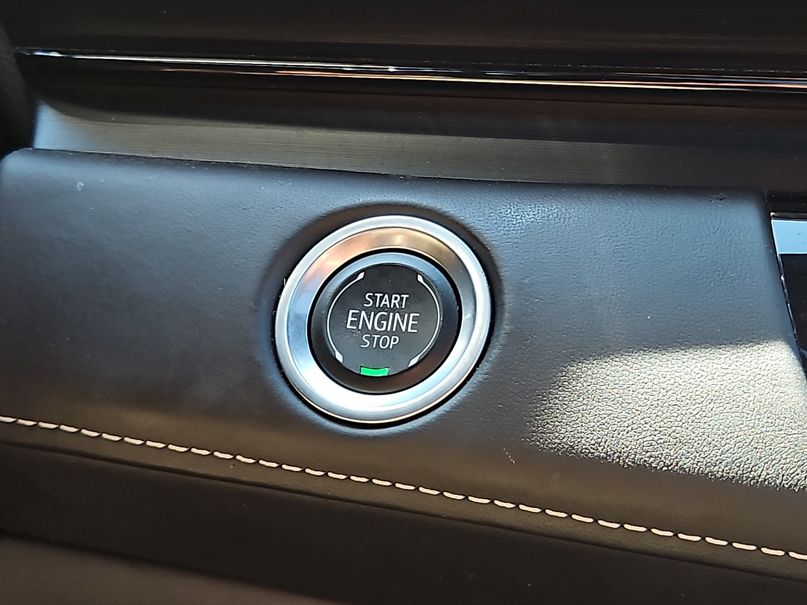 Used 2024 Cadillac Escalade ESV V w/ LPO, Floor Liner Package AWD/4WD image 25