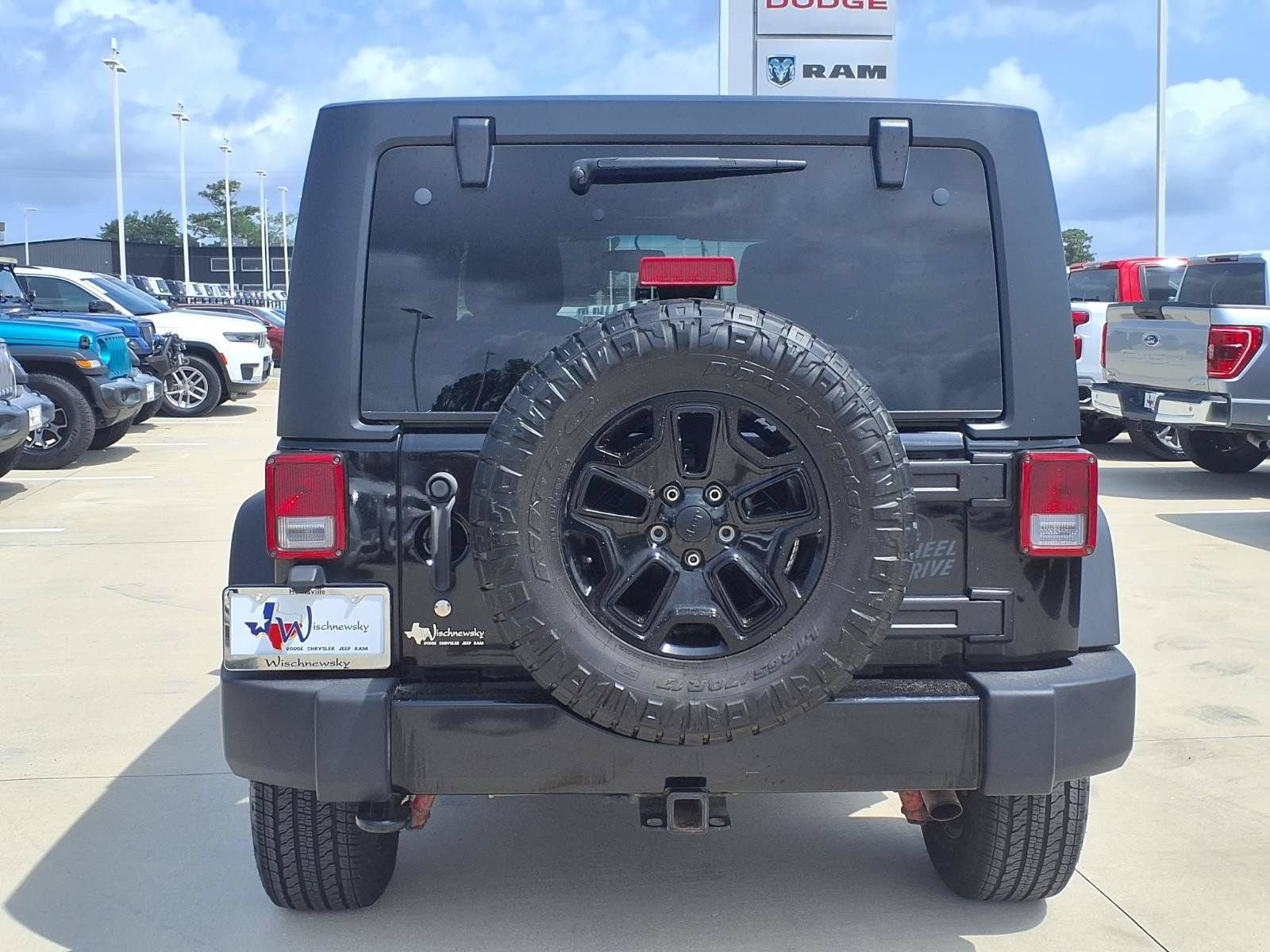 Used 2014 Jeep Wrangler Unlimited Sport AWD/4WD image 7