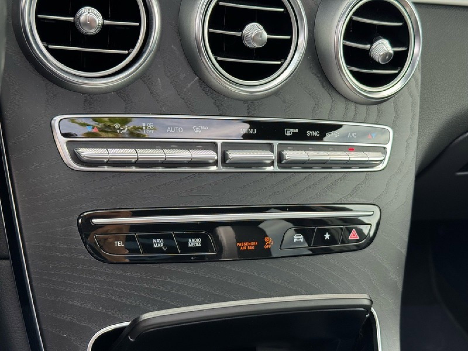 Certified 2022 Mercedes-Benz GLC 300 image 33