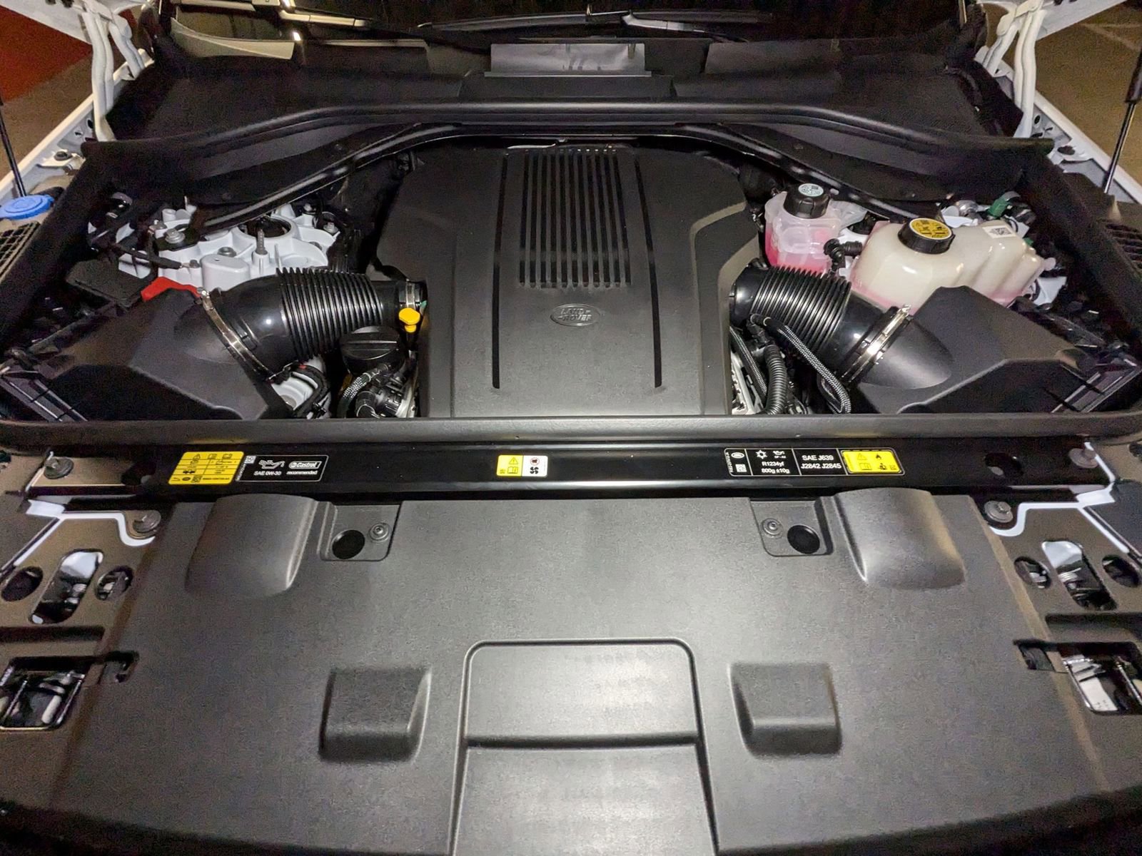 New 2025 Land Rover Range Rover Sport Dynamic SE image 18