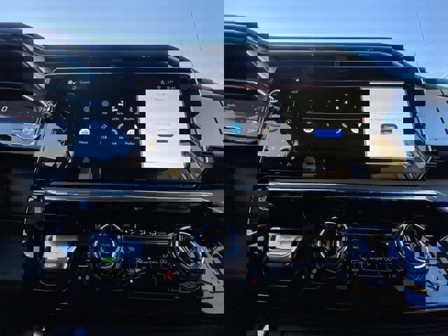 New 2025 GMC Sierra 1500 Denali w/ Denali Reserve Package image 16