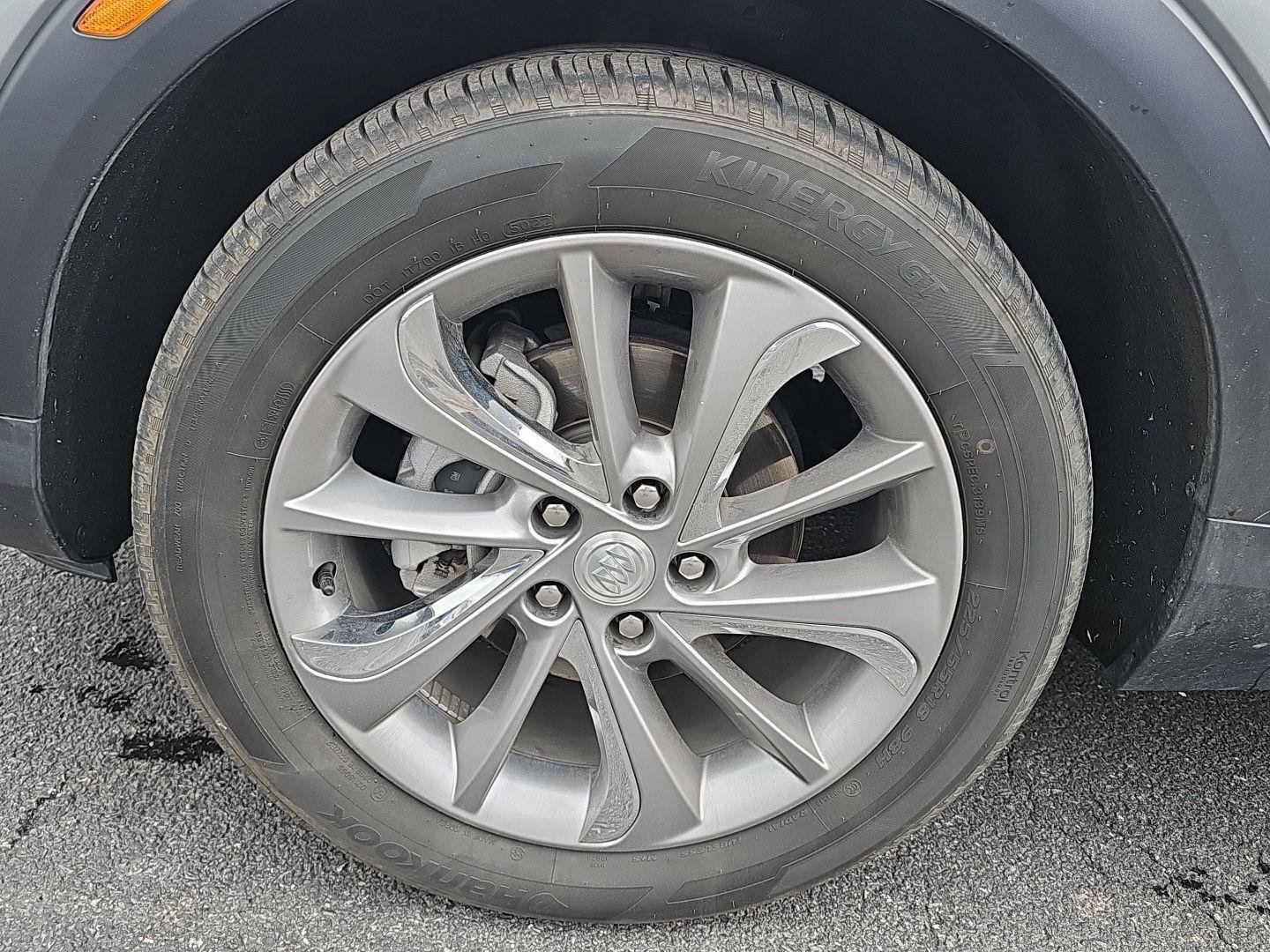 Used 2023 Buick Encore GX Essence w/ Experience Buick Package image 4