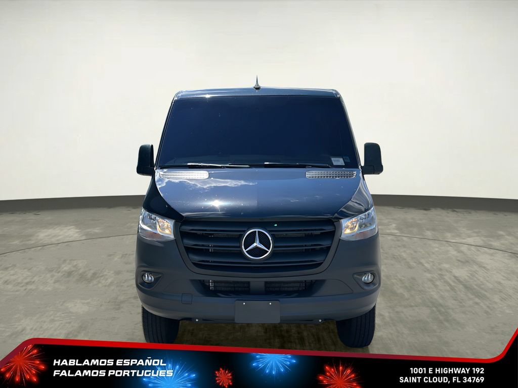 Used 2024 Mercedes-Benz Sprinter 2500 image 9