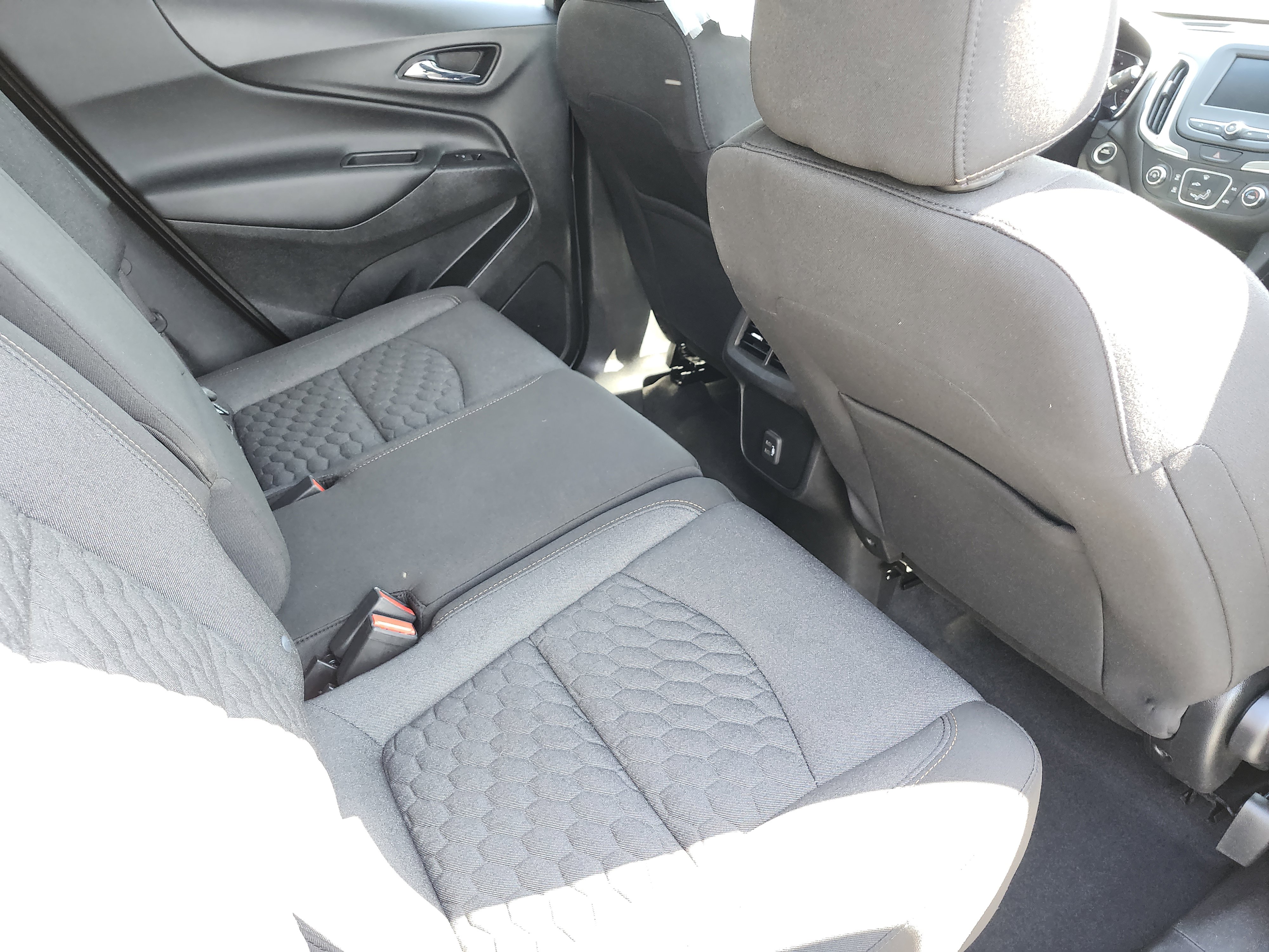 Used 2020 Chevrolet Equinox LT FWD image 20