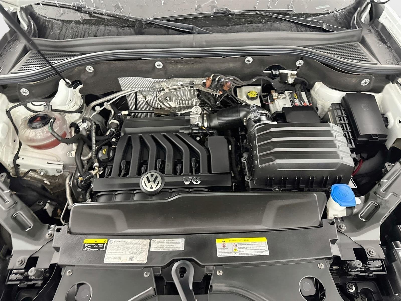 Used 2023 Volkswagen Atlas SEL R-Line AWD/4WD image 32