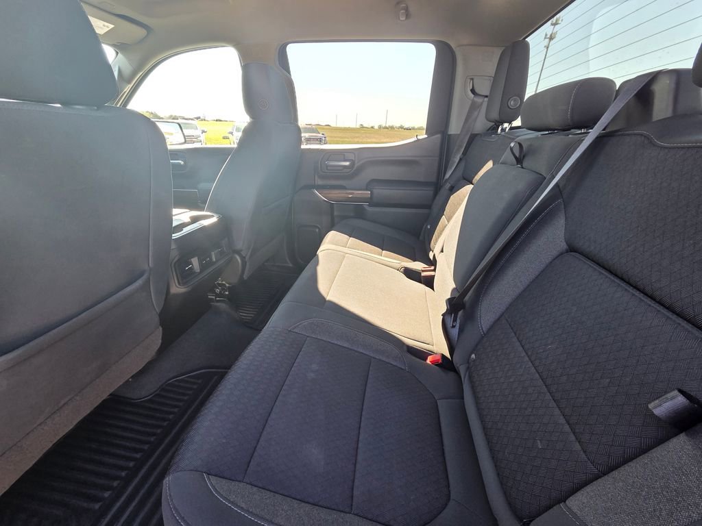 Used 2022 Chevrolet Silverado 1500 RST w/ Redline Edition AWD/4WD image 22