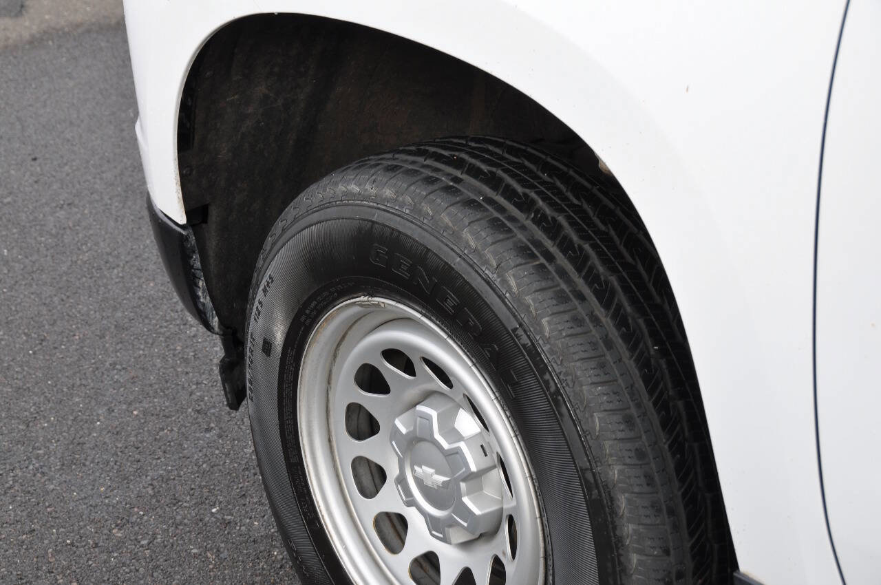 Used 2023 Chevrolet Silverado 1500 W/T image 32