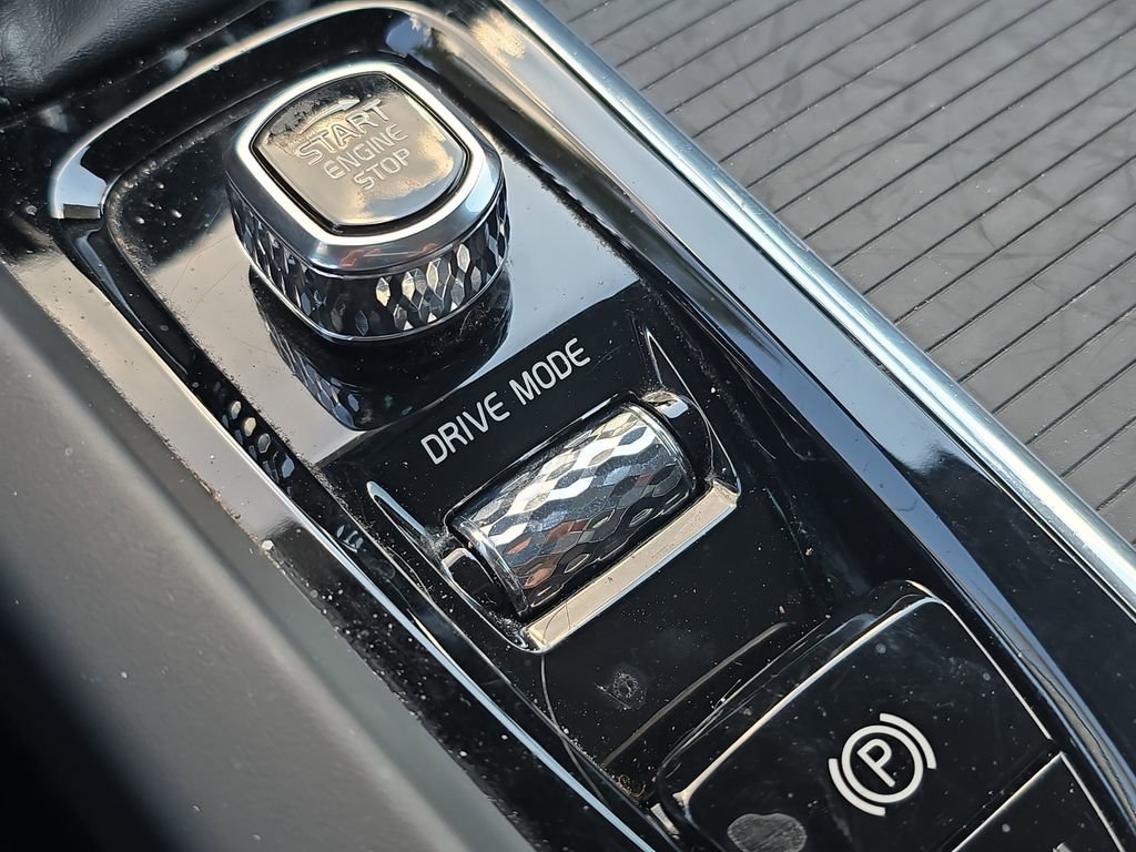 Used 2020 Volvo S60 T5 Momentum image 26