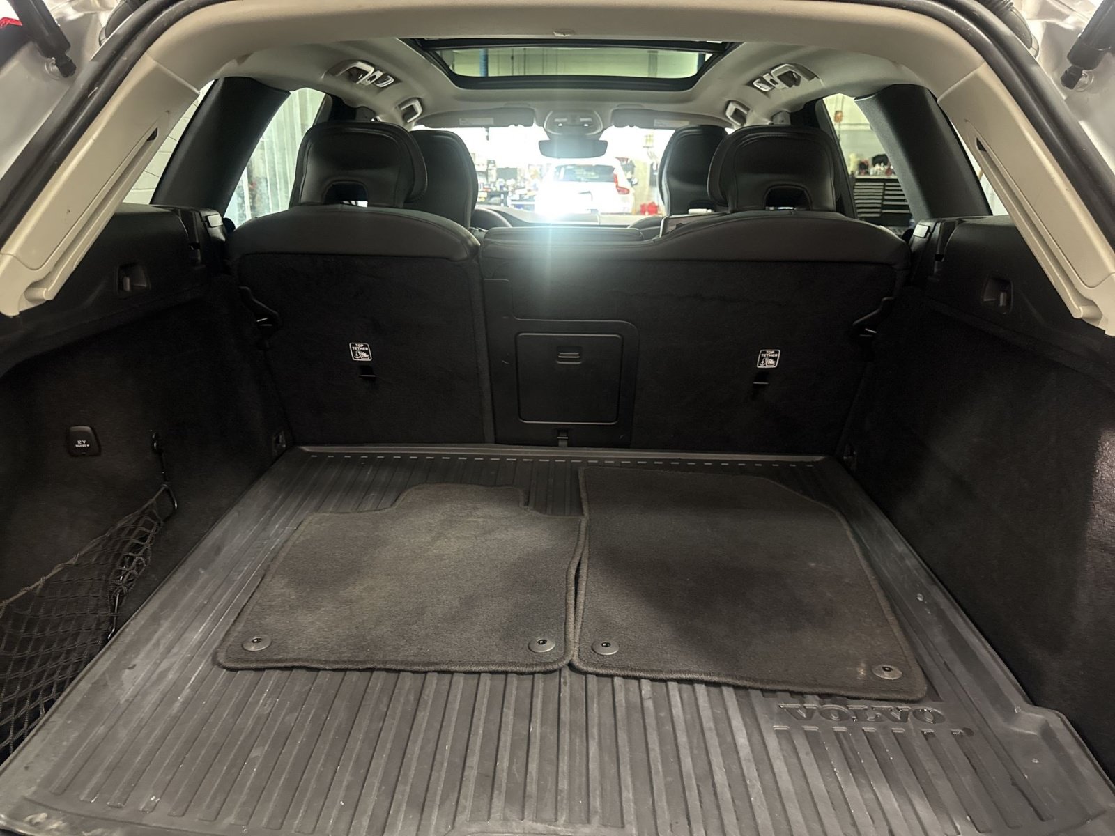 Certified 2023 Volvo XC60 B6 Ultimate w/ Protection Package Premier AWD/4WD image 26
