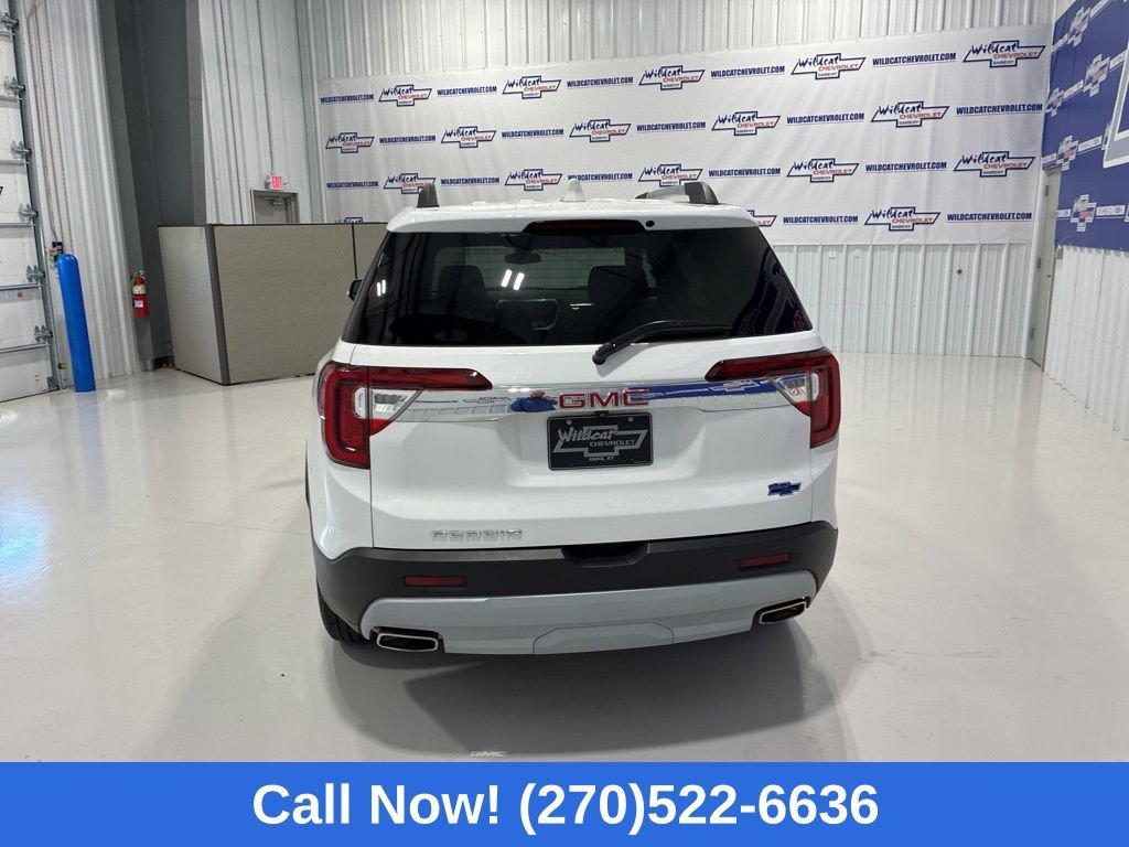Used 2023 GMC Acadia SLE w/ Driver Convenience Package image 5