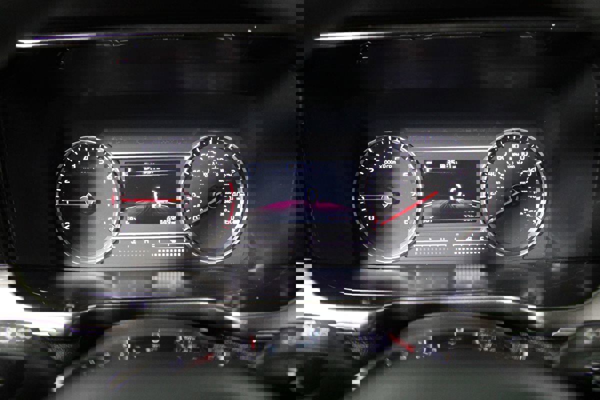 Used 2023 Kia Sorento LX image 6