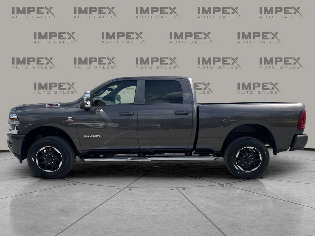 Used 2026 RAM 2500 Laramie AWD/4WD image 2