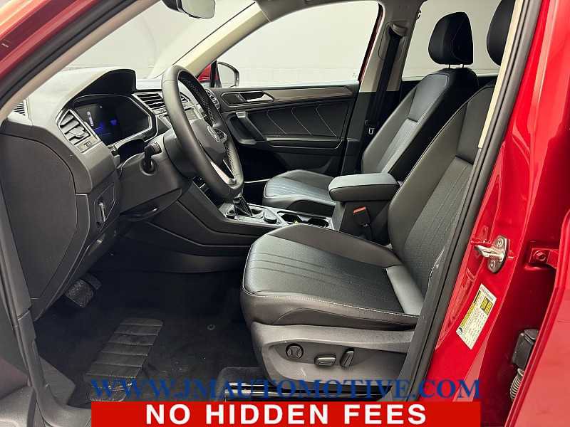 Used 2022 Volkswagen Tiguan SE image 12