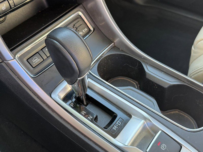 Used 2020 Subaru Ascent Limited w/ Technology Package image 22