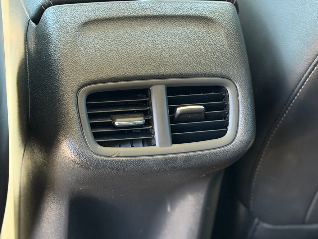 Used 2023 Buick Envision Essence AWD/4WD image 8