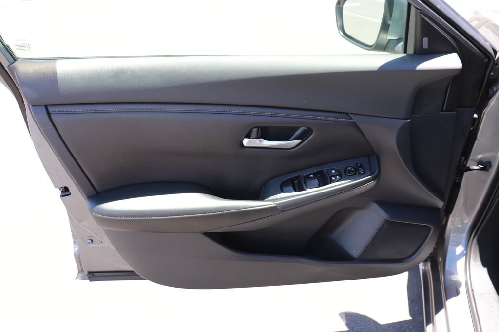 Used 2021 Nissan Sentra SV FWD image 10