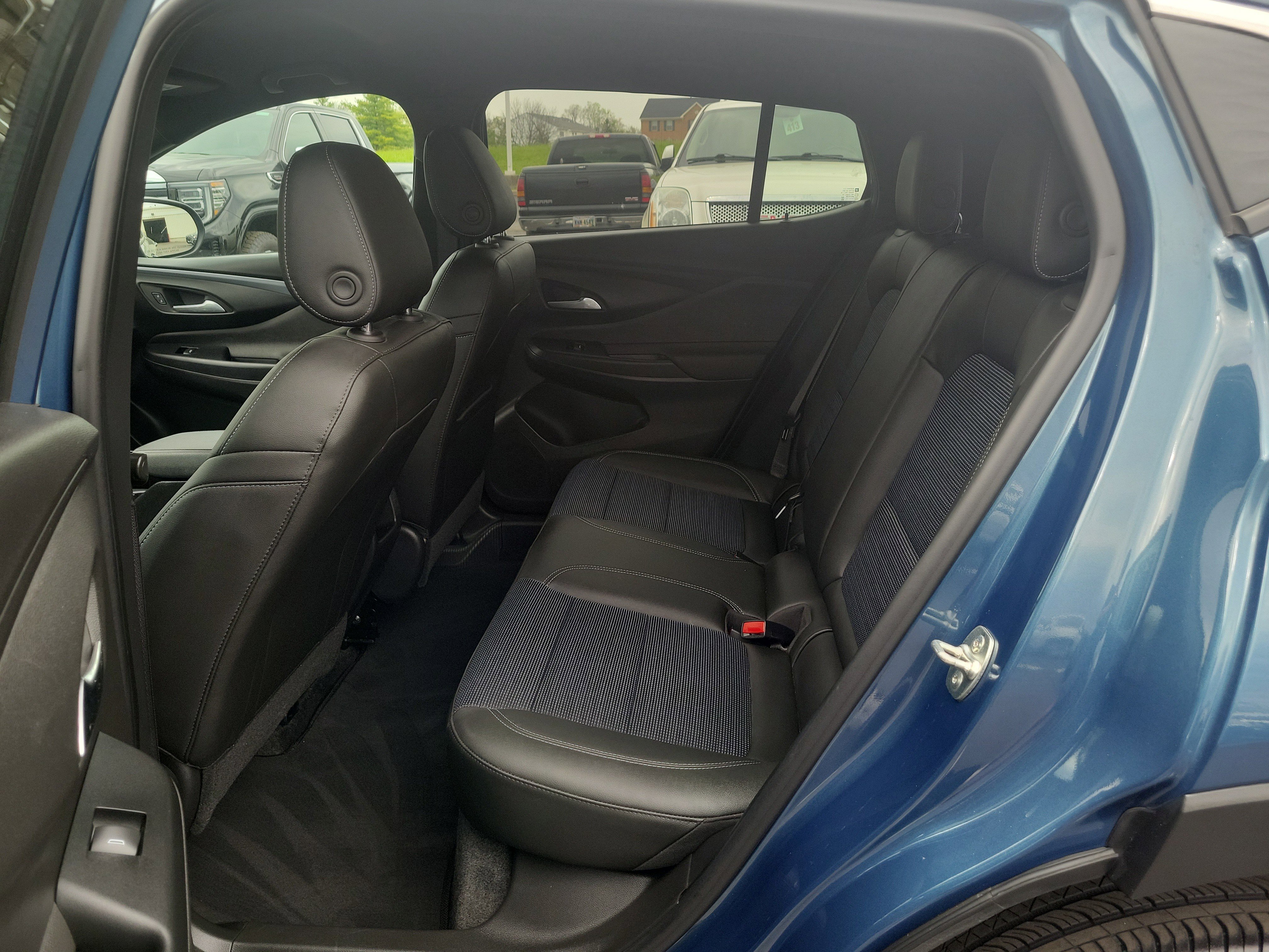 Used 2024 Buick Envista Preferred image 12