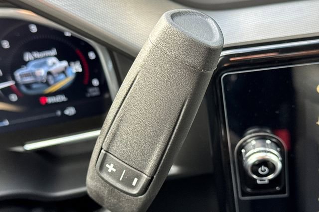 New 2026 GMC Sierra 3500 Denali w/ Denali Reserve Package image 25