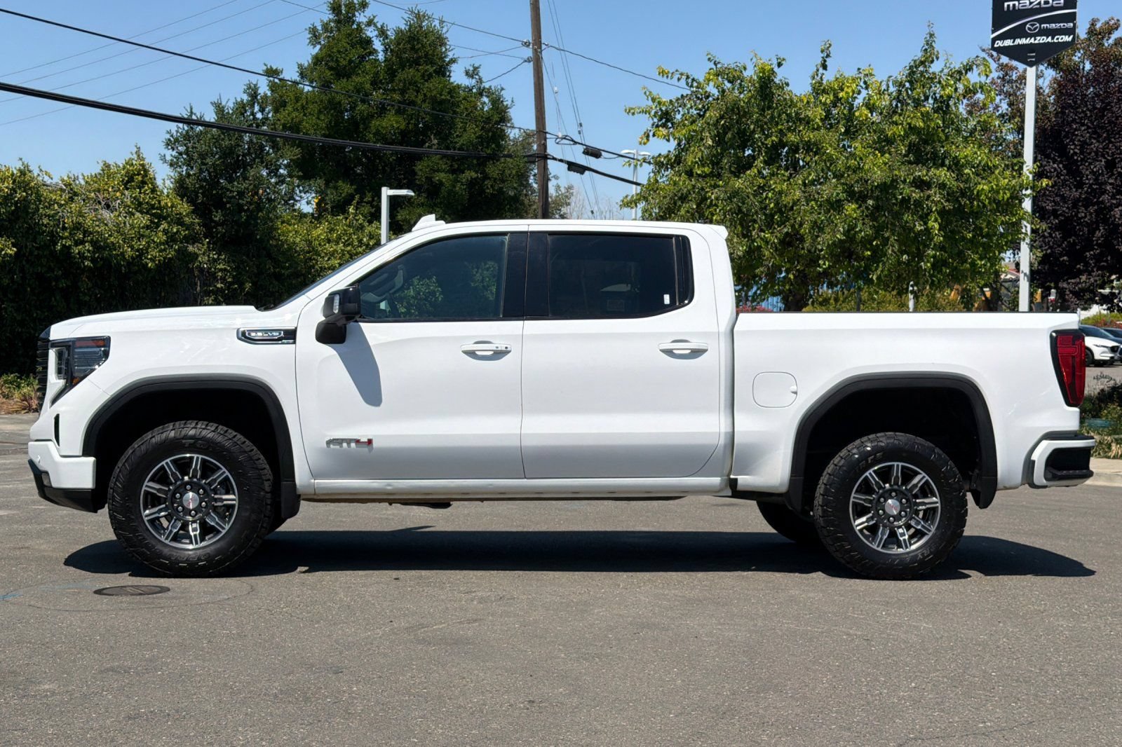 Used 2025 GMC Sierra 1500 AT4 AWD/4WD image 7