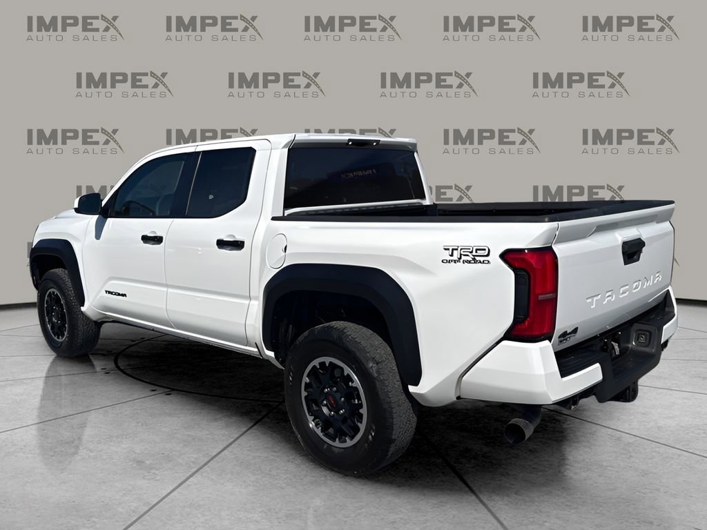 Used 2025 Toyota Tacoma TRD Off-Road image 3