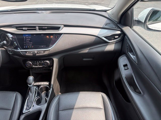 Used 2020 Buick Encore GX Essence w/ Experience Buick Package FWD image 22