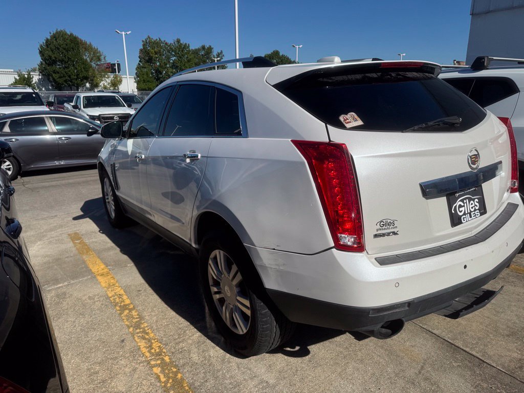 Used 2015 Cadillac SRX Luxury w/ Driver Awareness Package FWD image 4