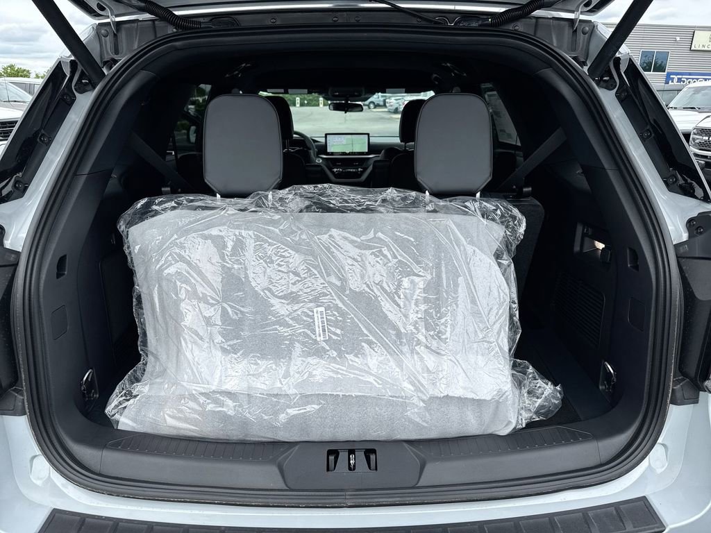 New 2026 Ford Explorer Tremor AWD/4WD image 25