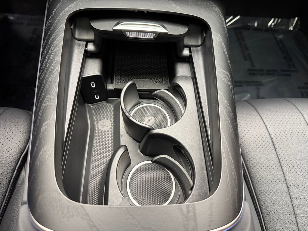 Used 2026 Mercedes-Benz E 350 4MATIC Sedan image 18