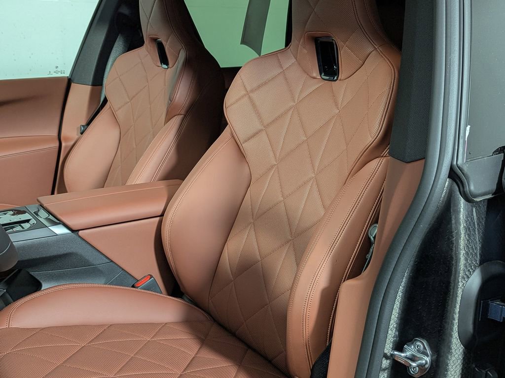 New 2026 BMW iX xDrive45 w/ M Sport Package image 13