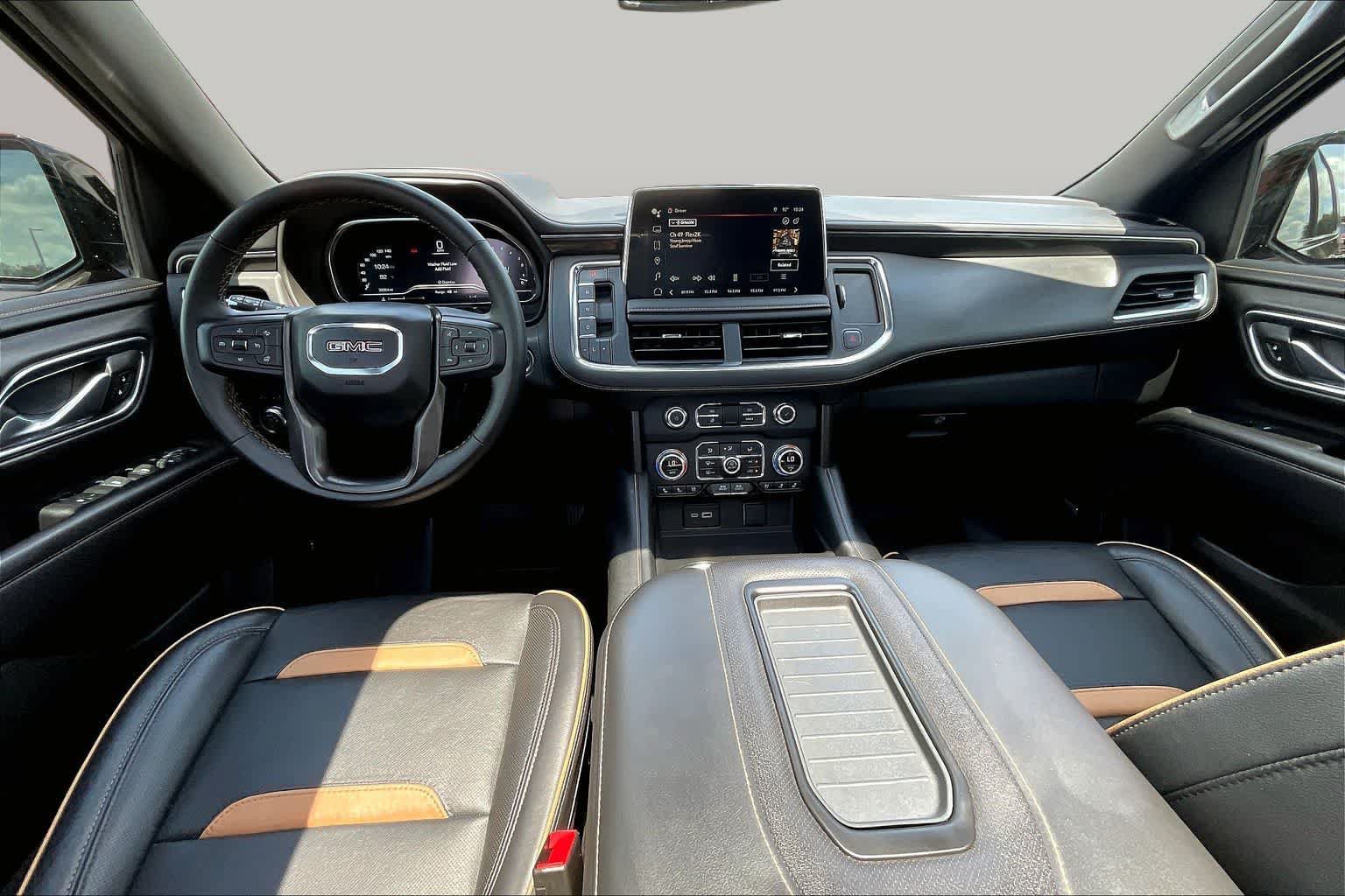 Certified 2024 GMC Yukon AT4 w/ AT4 Premium Package AWD/4WD image 14