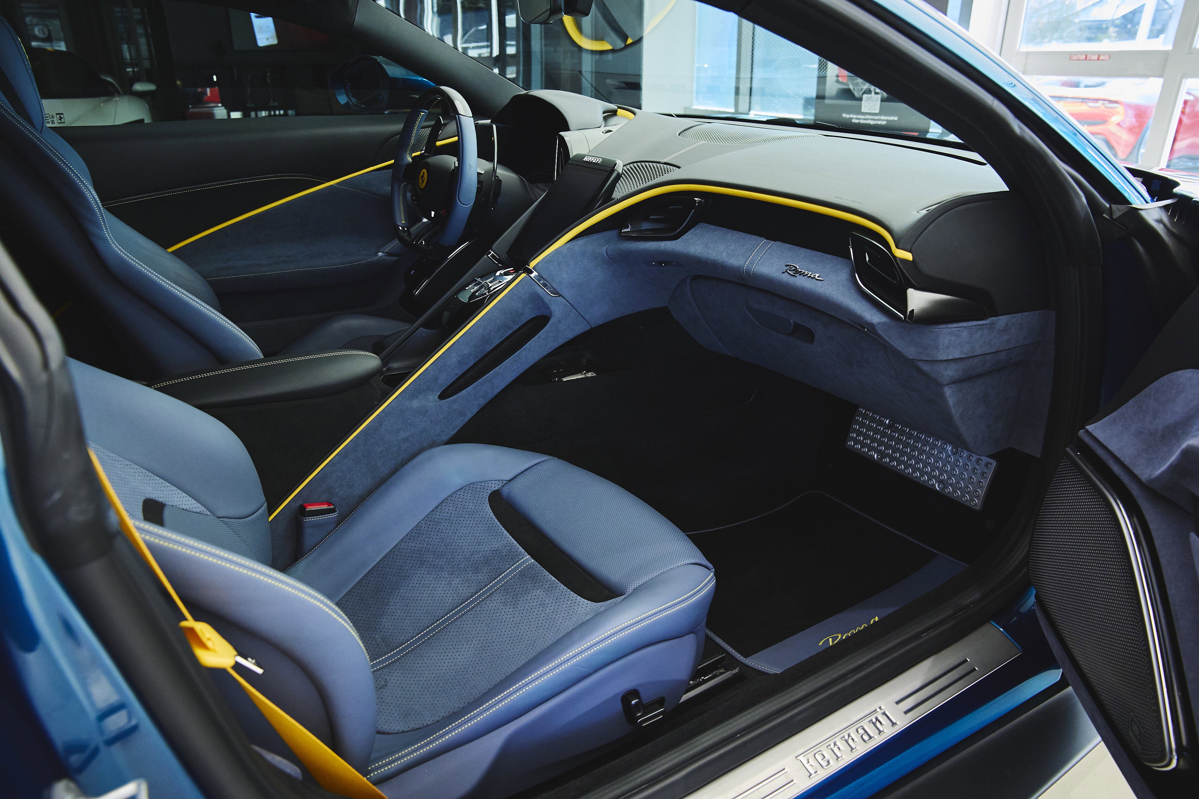 Used 2024 Ferrari Roma image 39