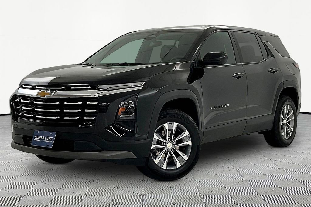 Used 2025 Chevrolet Equinox LT AWD/4WD image 3