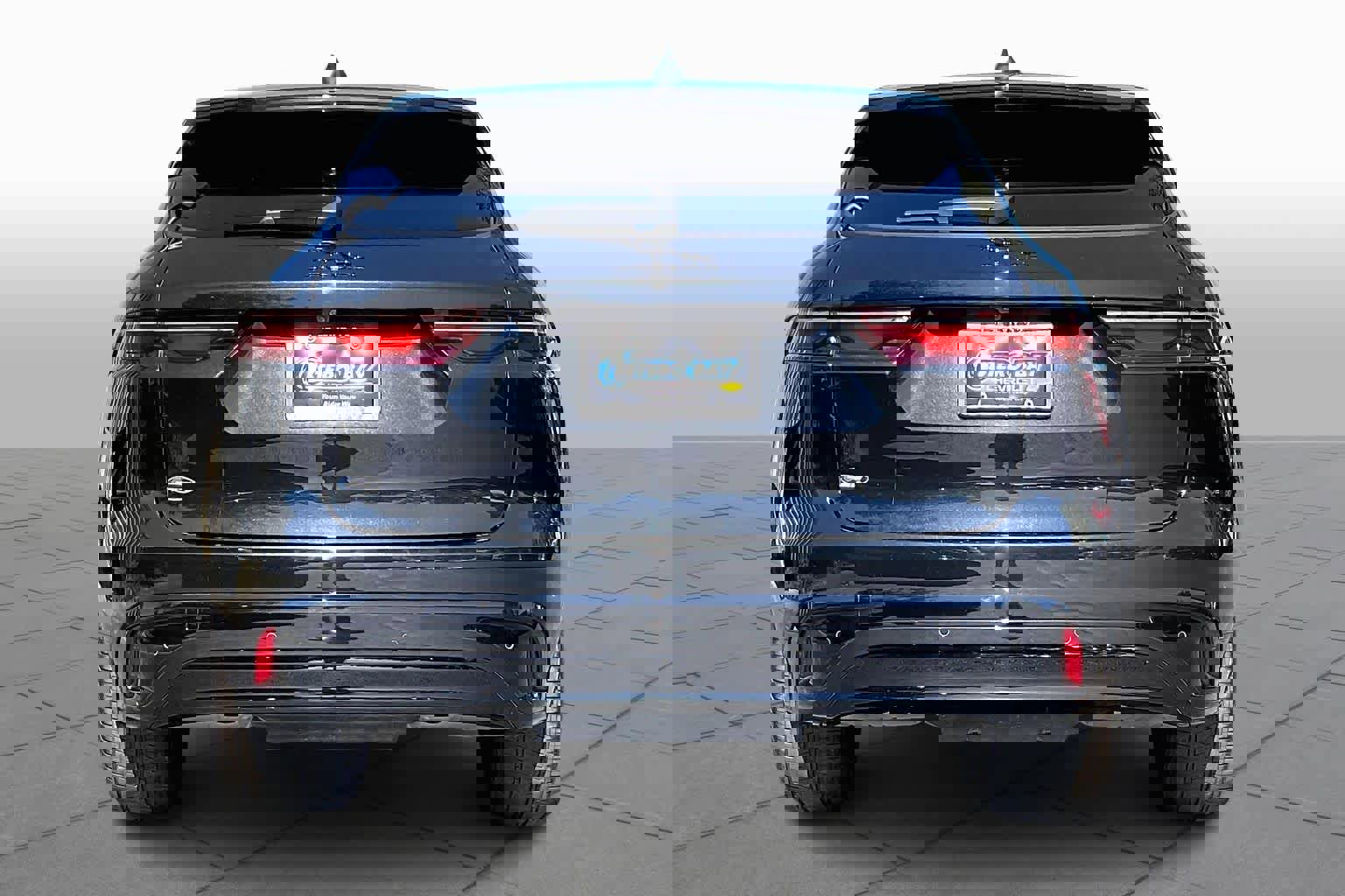 Used 2024 Jaguar F-PACE R-Dynamic S image 5