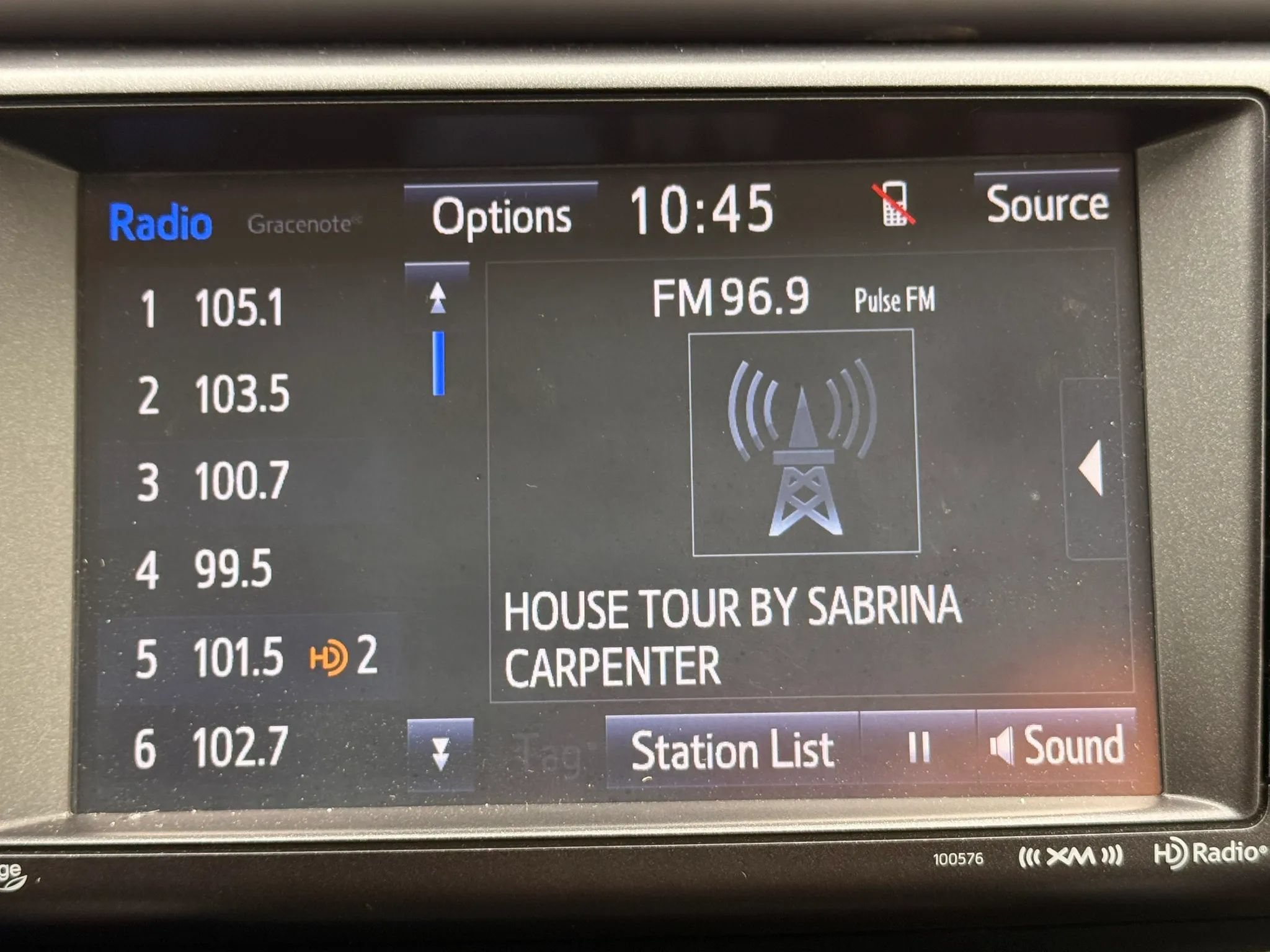 Used 2017 Toyota RAV4 Limited w/ Advanced Technology Package AWD/4WD image 29