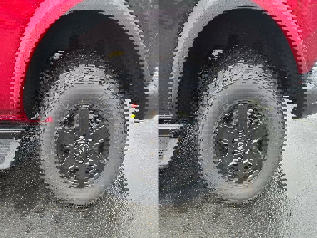 New 2025 Ford Bronco Big Bend w/ Black Diamond Package image 9