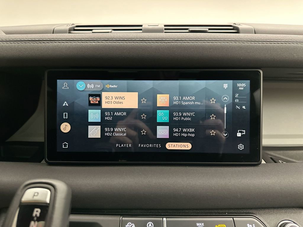 Used 2022 Land Rover Defender 110 X-Dynamic SE image 27