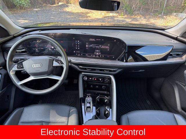 Certified 2025 Audi Q5 Premium w/ Convenience Package AWD/4WD image 17
